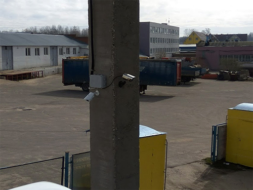 Видеонаблюдение для офиса. Пример установки уличной цилиндрической IP камеры видеонаблюдения
